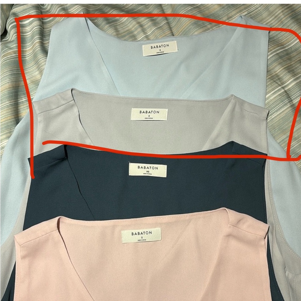 2 Tank Tops Grey and blue